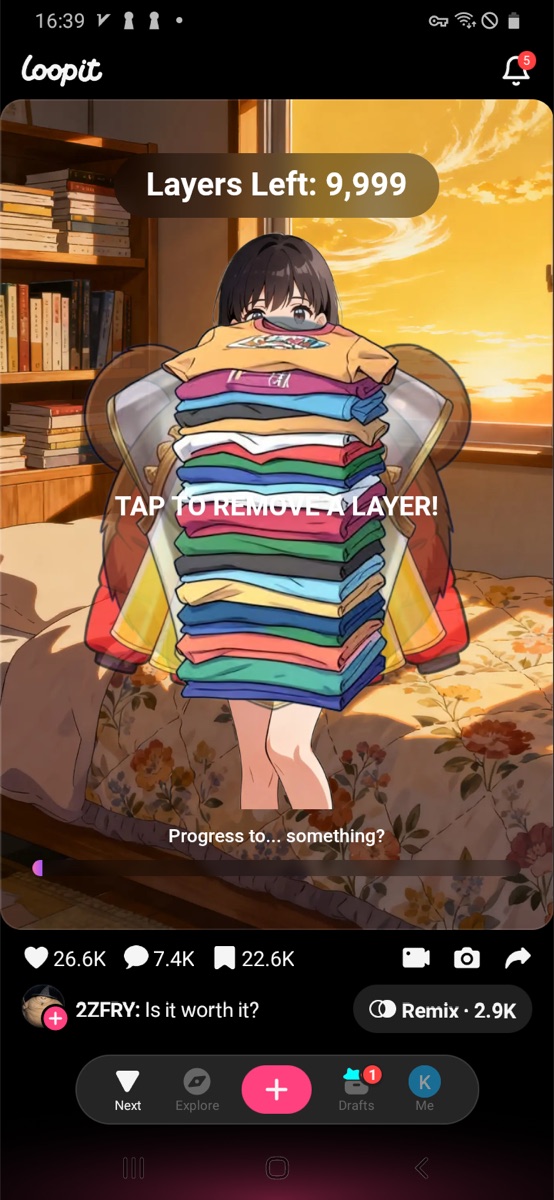 Loopit Tap Layers starting screen with Layers Left 9999 and stacked clothing.